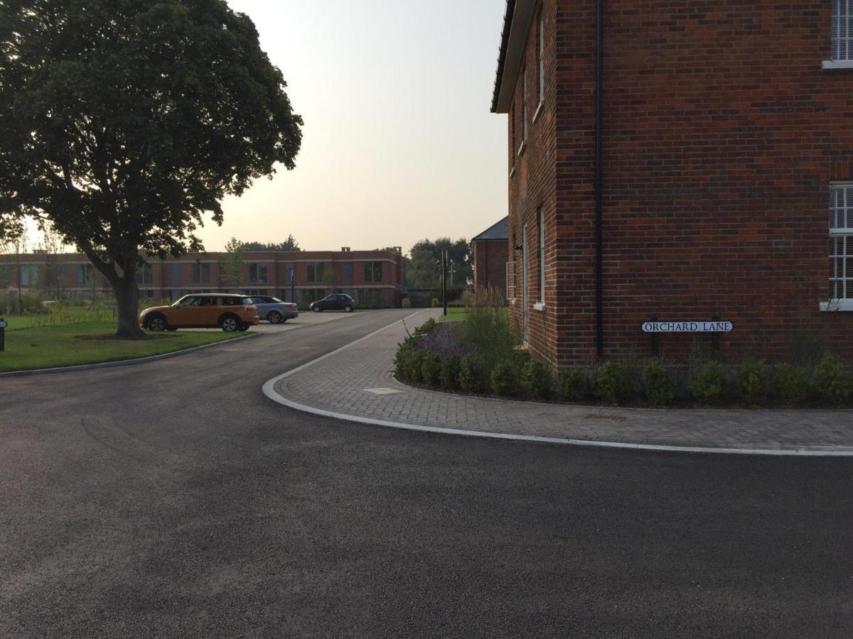 The Officers' Mess - The Garden Quarter Villa Bicester Luaran gambar
